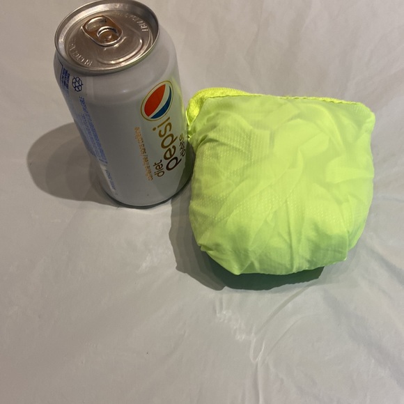 Humbgo Sunproof Rain Resistant Running Jacket - Picture 6 of 8